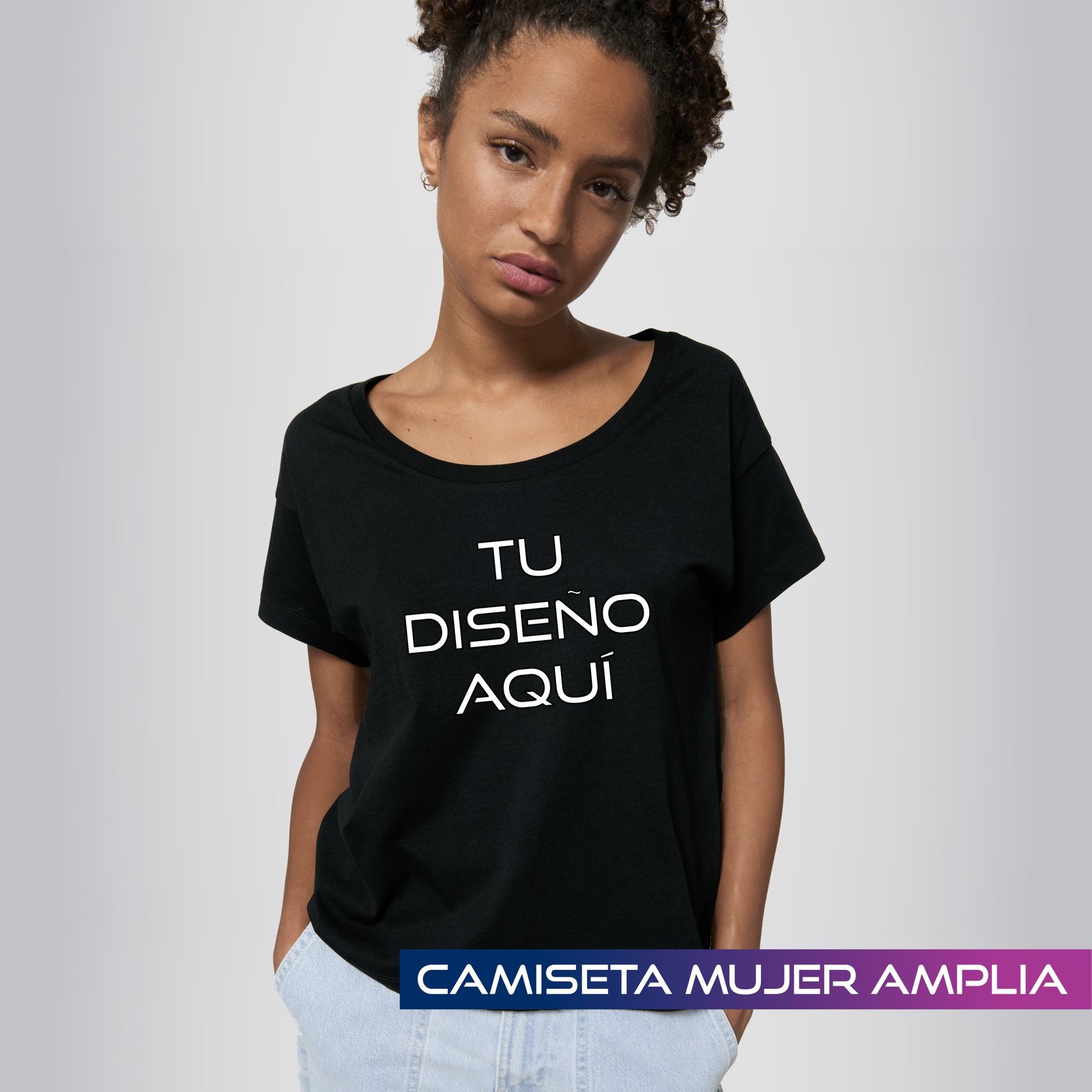 Camiseta amplia de mujer con diseño personalizado.